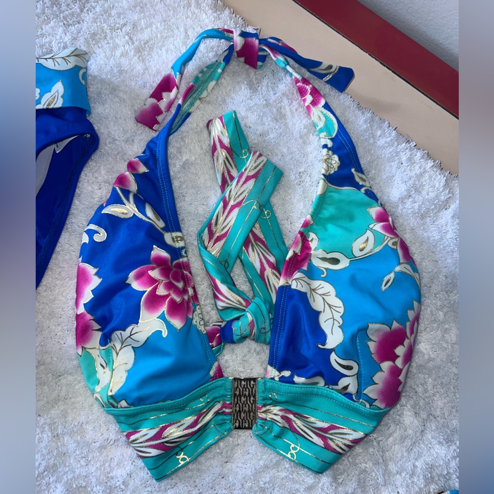 Tara Grinna BNWOT 4pc Swim and active wear, Floal Blue, Pink, and Turq, Nvr Wrn